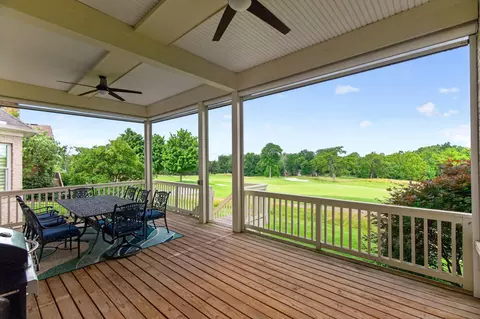 Exterior - 5521 Oak View Dr, Maineville, OH 45039 photo 2 of 6