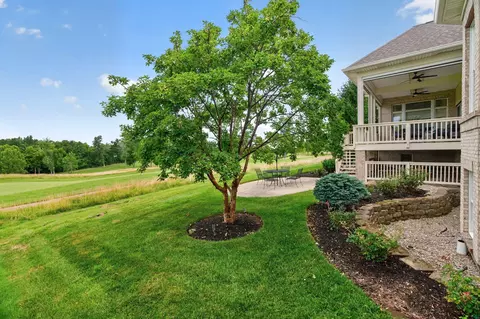 Exterior - 5521 Oak View Dr, Maineville, OH 45039 photo 4 of 6