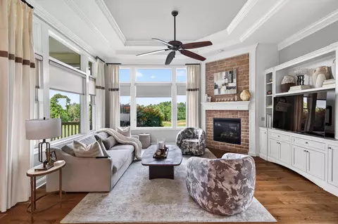 Living - 5521 Oak View Dr, Maineville, OH 45039 photo 1 of 3