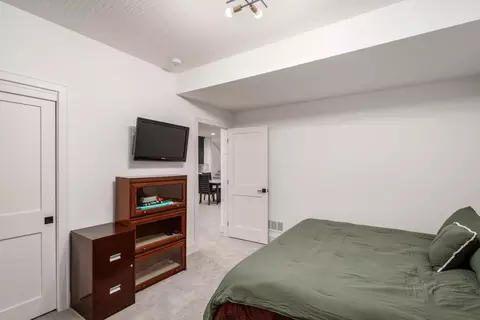 Bedroom - 3264 Wolf Ridge Dr, Dublin, OH 43017 photo 5 of 5