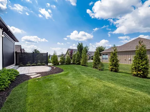Exterior - 3264 Wolf Ridge Dr, Dublin, OH 43017 photo 12 of 12