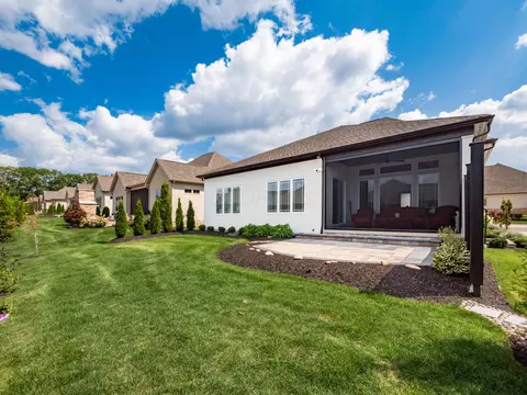 Exterior - 3264 Wolf Ridge Dr, Dublin, OH 43017 photo 10 of 12