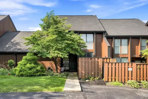 4775 Smoketalk Ln #8, Westerville, OH 43081