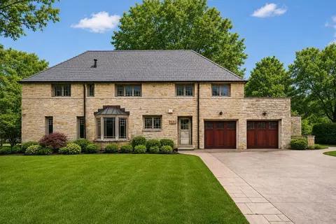 2221 N Star Rd, Columbus, OH 43221