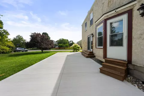 Exterior - 96 Chenango Dr, Powell, OH 43065 photo 3 of 3