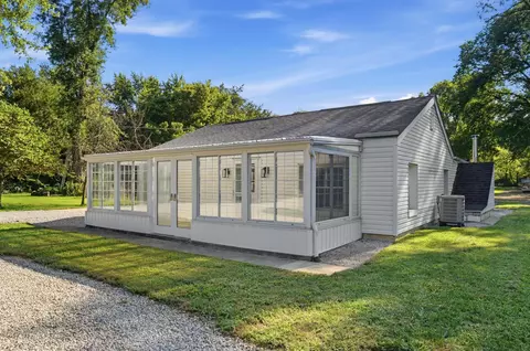 5450 Swisher Rd, Groveport, OH 43125
