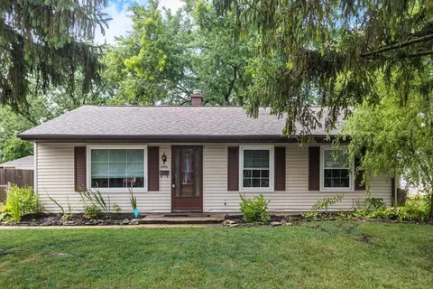 Exterior - 4595 Annhurst Rd, Columbus, OH 43228 photo 4 of 12