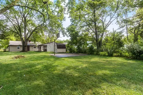 Exterior - 4595 Annhurst Rd, Columbus, OH 43228 photo 11 of 12