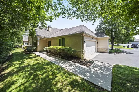 215 Ironclad Dr, Columbus, OH 43213