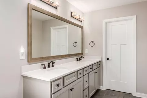 Bath - 3387 Logsdon Loop, Delaware, OH 43015 photo 3 of 5