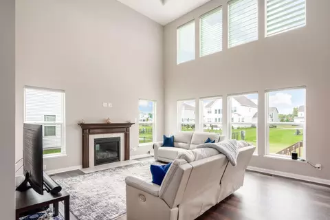 Living - 3387 Logsdon Loop, Delaware, OH 43015 photo 1 of 3
