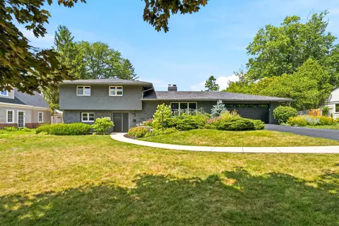 3827 Chevington Rd, Columbus, OH 43220