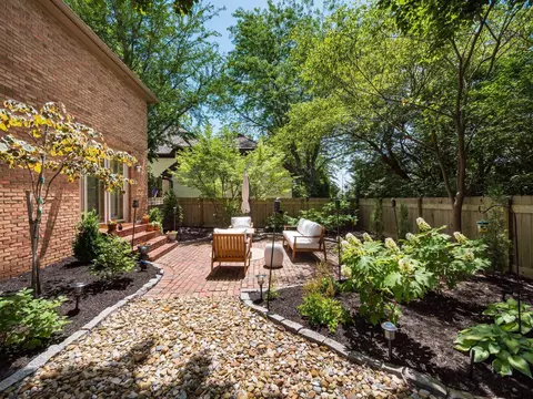 Exterior - 8475 Gullane Ct, Dublin, OH 43017 photo 6 of 26