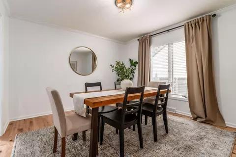 Dining - 8475 Gullane Ct, Dublin, OH 43017 photo 2 of 4