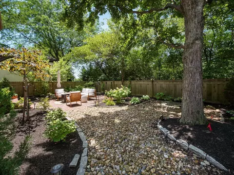 Exterior - 8475 Gullane Ct, Dublin, OH 43017 photo 12 of 26
