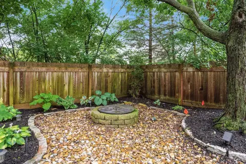 Exterior - 8475 Gullane Ct, Dublin, OH 43017 photo 19 of 26