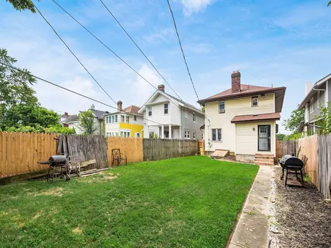 Exterior - 404 Berkeley Rd, Columbus, OH 43205 photo 2 of 2