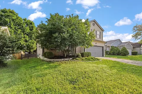 Exterior - 7632 Plainfield Dr, Pickerington, OH 43147 photo 9 of 9