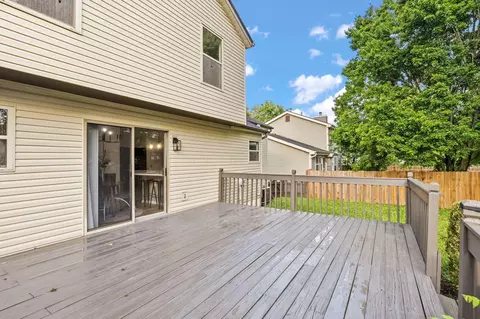 Exterior - 7632 Plainfield Dr, Pickerington, OH 43147 photo 3 of 9