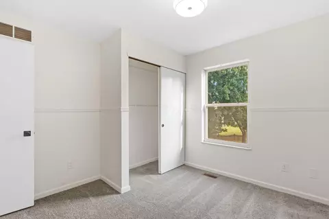 Bedroom - 7632 Plainfield Dr, Pickerington, OH 43147 photo 6 of 8