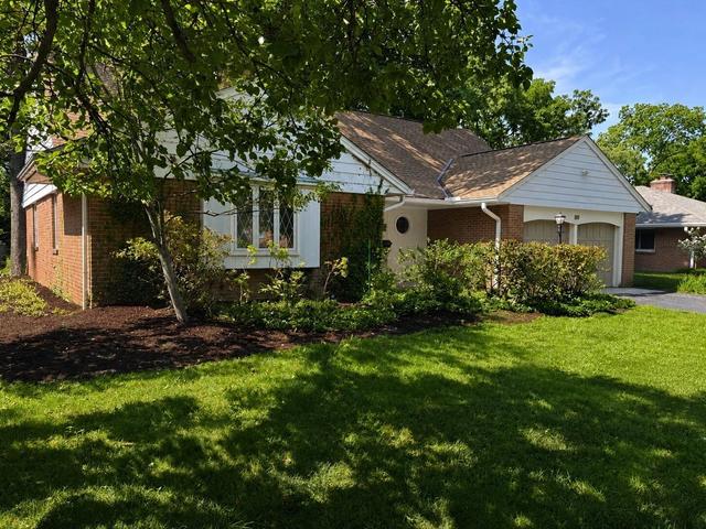 121 Ceramic Dr, Columbus, OH 43214