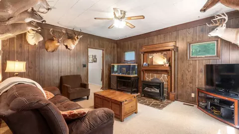 Living - 28747 Murphy Rd, Logan, OH 43138 photo 3 of 5