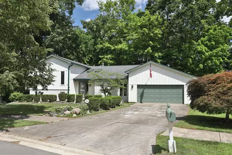 1108 Forest View Ct, Westerville, OH 43081