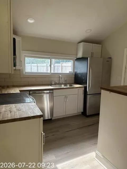 Kitchen - 3234 E Ave, Columbus, OH 43207 photo 1 of 1
