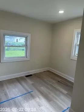 Entry Way - 3234 E Ave, Columbus, OH 43207 photo 2 of 3