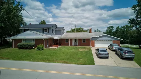 9205 Hopewell National Rd, Hopewell, OH 43746