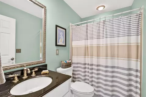 Bath - 5352 Aubrey Loop #7, Dublin, OH 43016 photo 2 of 4