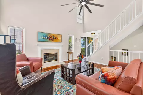 Living - 5352 Aubrey Loop #7, Dublin, OH 43016 photo 6 of 7