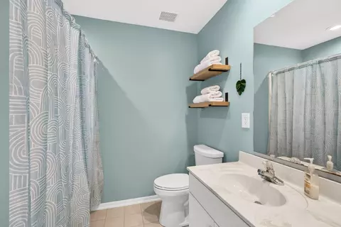 Bath - 5352 Aubrey Loop #7, Dublin, OH 43016 photo 1 of 4