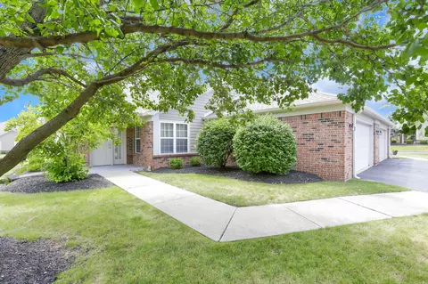 2252 Cove Lndg, Grove City, OH 43123