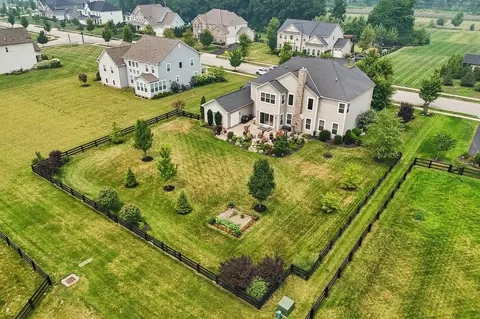 View/Area - 727 Regency Bnd, Delaware, OH 43015 photo 11 of 13