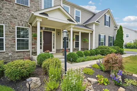 Exterior - 727 Regency Bnd, Delaware, OH 43015 photo 7 of 22