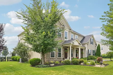 Exterior - 727 Regency Bnd, Delaware, OH 43015 photo 6 of 22