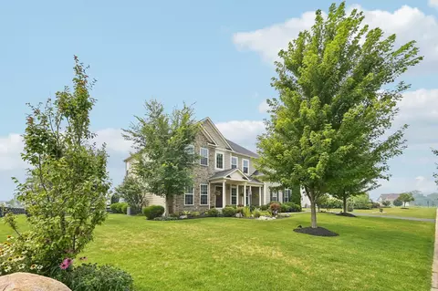 Exterior - 727 Regency Bnd, Delaware, OH 43015 photo 5 of 22