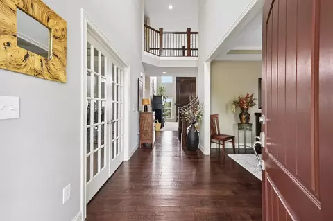Entry Way - 727 Regency Bnd, Delaware, OH 43015 photo 2 of 10
