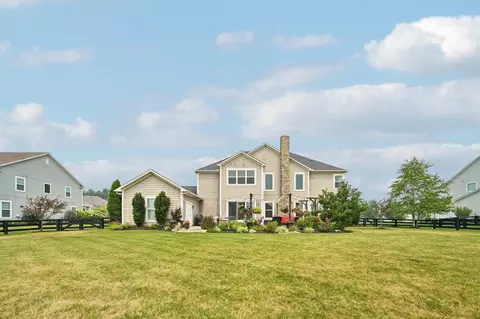 Exterior - 727 Regency Bnd, Delaware, OH 43015 photo 20 of 22