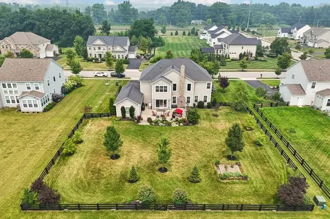 View/Area - 727 Regency Bnd, Delaware, OH 43015 photo 12 of 13