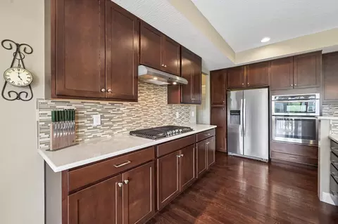Kitchen - 727 Regency Bnd, Delaware, OH 43015 photo 3 of 8