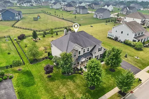View/Area - 727 Regency Bnd, Delaware, OH 43015 photo 3 of 13
