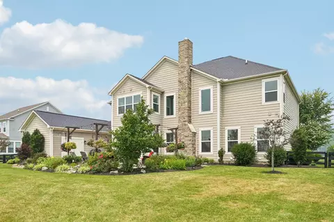 Exterior - 727 Regency Bnd, Delaware, OH 43015 photo 18 of 22