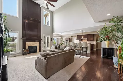 Living - 727 Regency Bnd, Delaware, OH 43015 photo 1 of 5