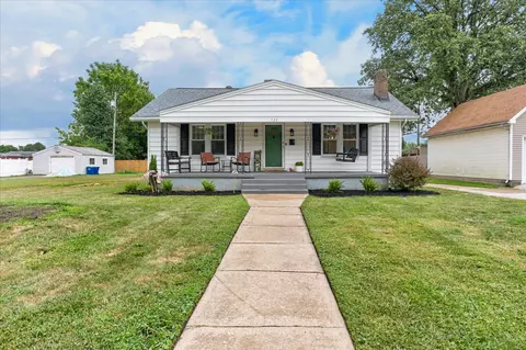 724 Carolyn Rd, Washington Court House, OH 43160