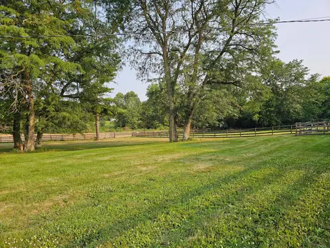 3977 Everett Rd, Urbana, OH 43078 photo 3