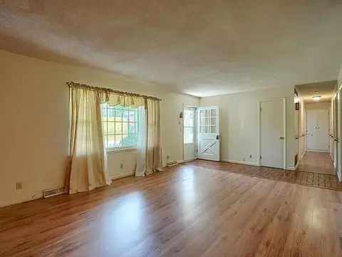 Living - 163 Burlington Rd, Jackson, OH 45640 photo 1 of 3
