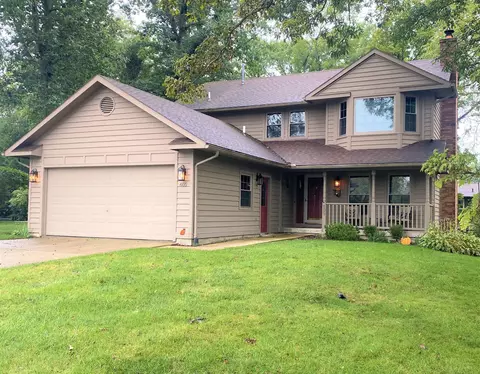 605 Oakwood Dr, Bellefontaine, OH 43311