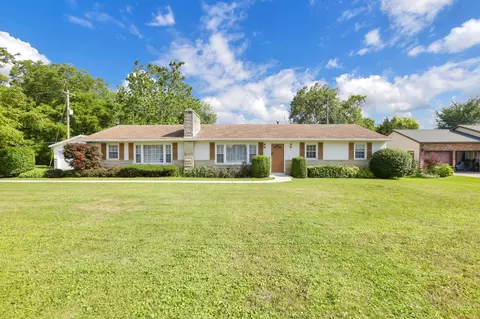 400 W Main St, West Jefferson, OH 43162